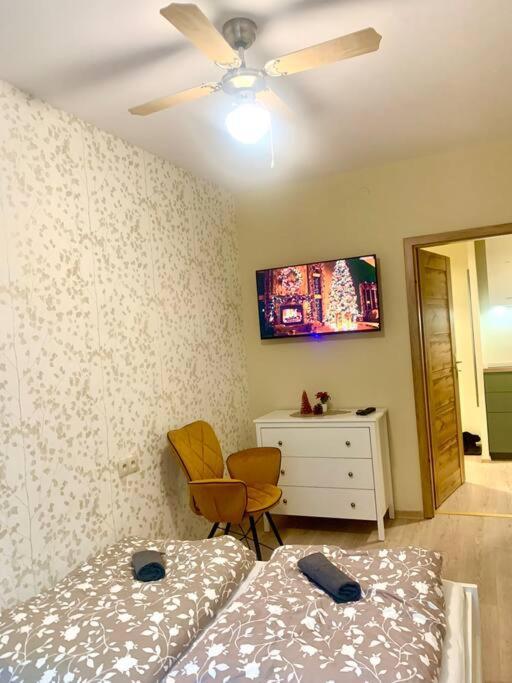 Brand New, Design Jojo, Oldtown, Balcony Apartment *