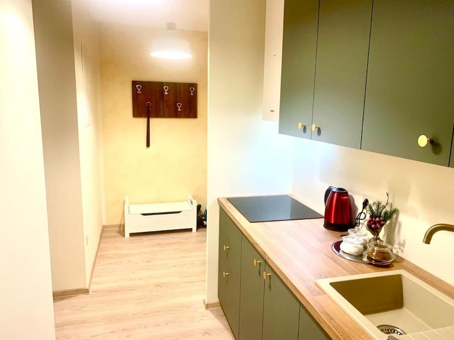 Apartment Brand New, Design Jojo, Oldtown, Balcony Bratislava