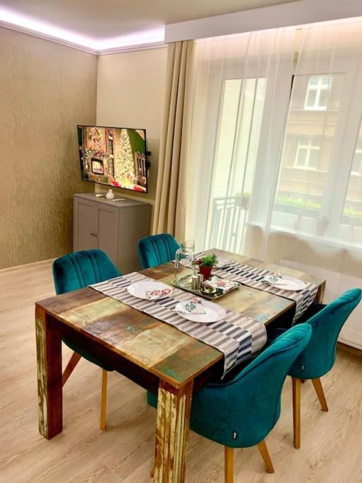 Brand New, Design Jojo, Oldtown, Balcony Apartment