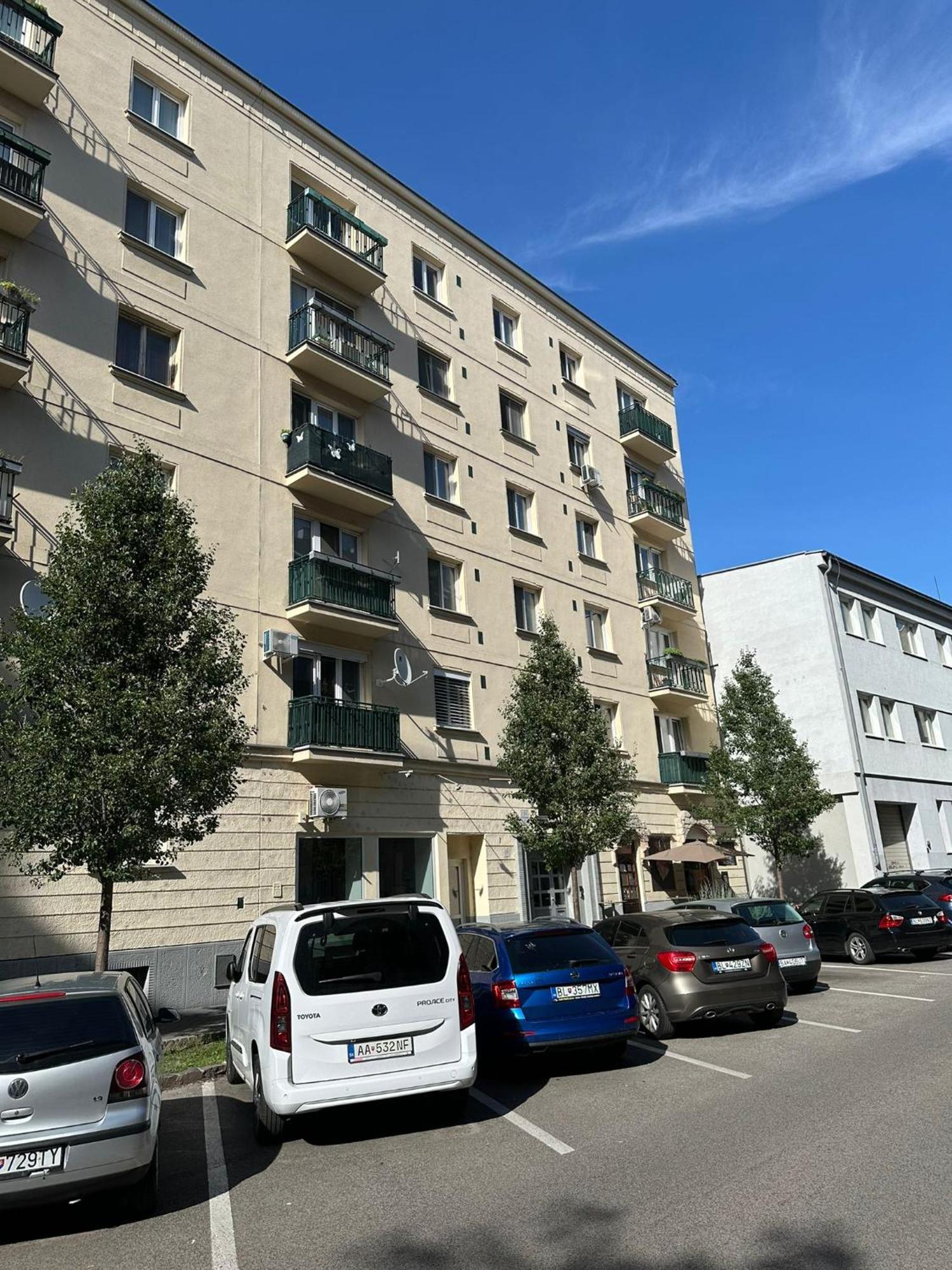 Brand New, Design Jojo, Oldtown, Balcony Apartment